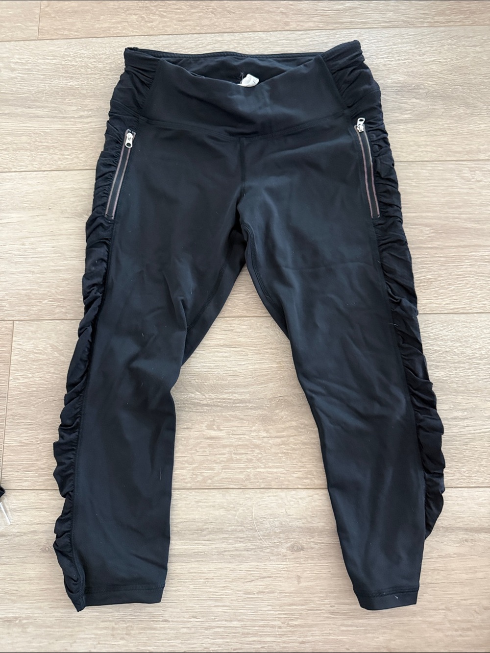 lululemon athletica Black Girls' Ruched Side Leggings with Zipper Pockets